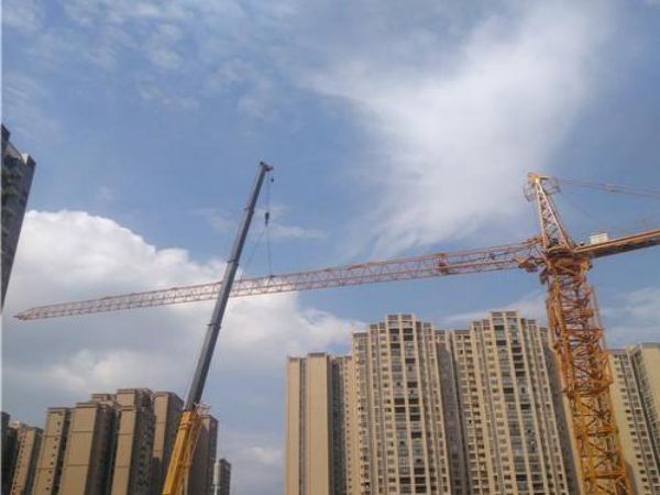 周村区吊车出租_吊车出租公司建议广大驾驶员要减少怠